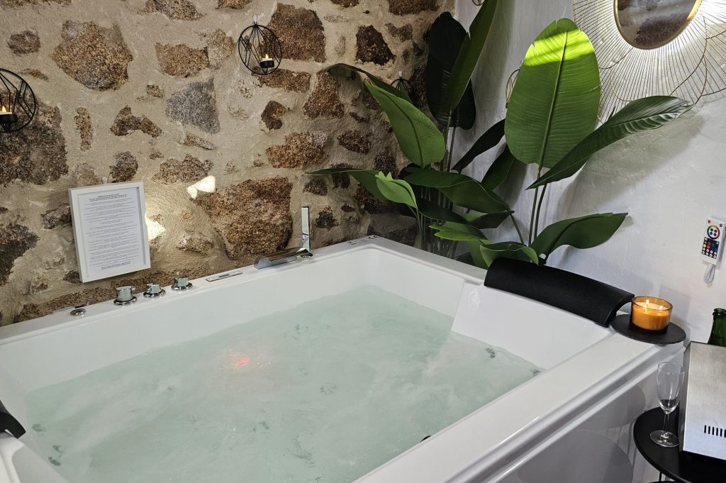 Casa Rural con Jacuzzi en Extremadura Casa Rural con Jacuzzi en Extremadura